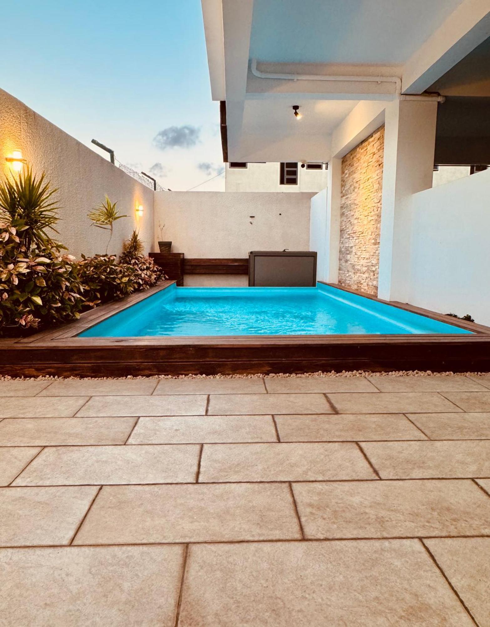 Modern Flat In Flic En Flac-Walk To The Beach ภายนอก รูปภาพ